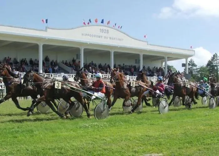 La Boussole Centre Station Proche